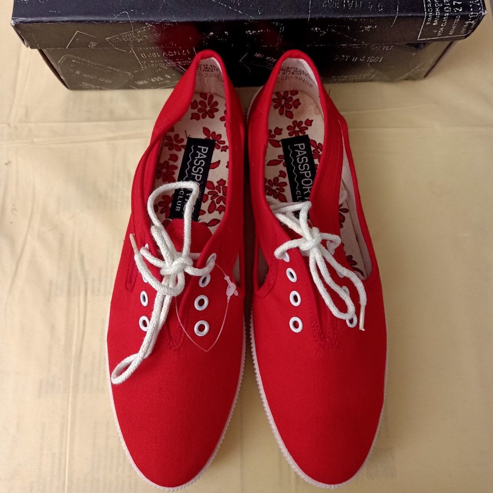 Passport Women Shoes - Red